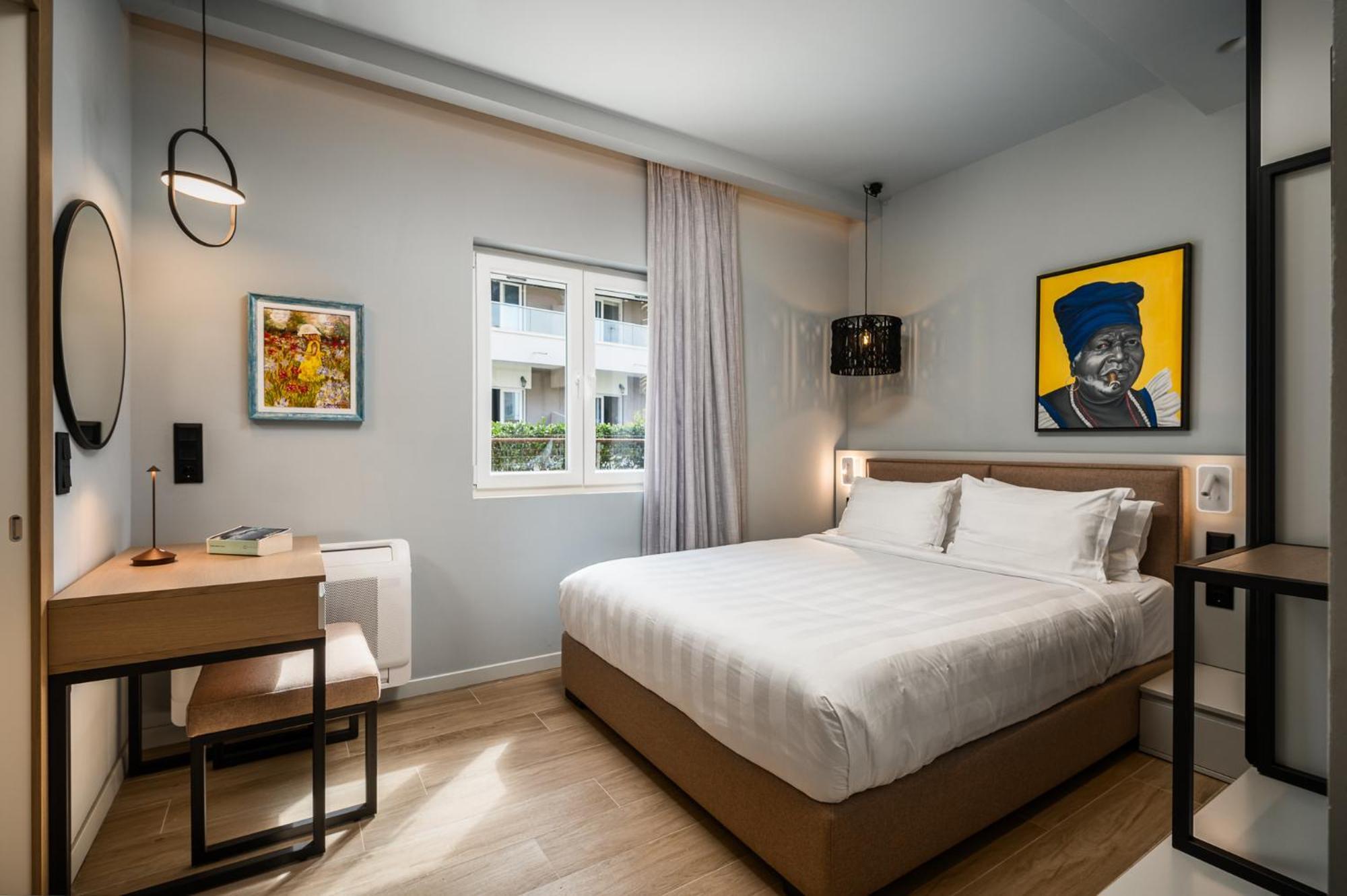 Acharavi Beach Hotel エクステリア 写真